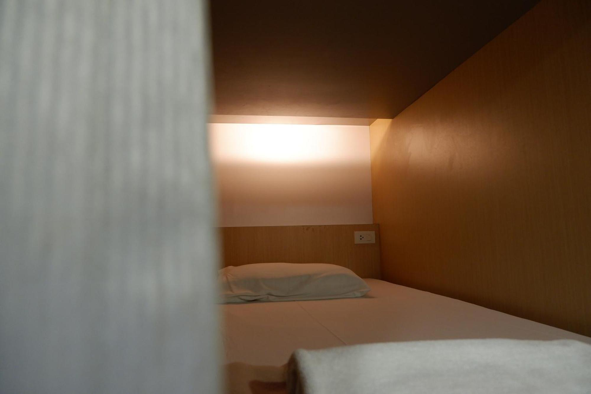 18 Coins Budget Hotel Pattaya Camera foto